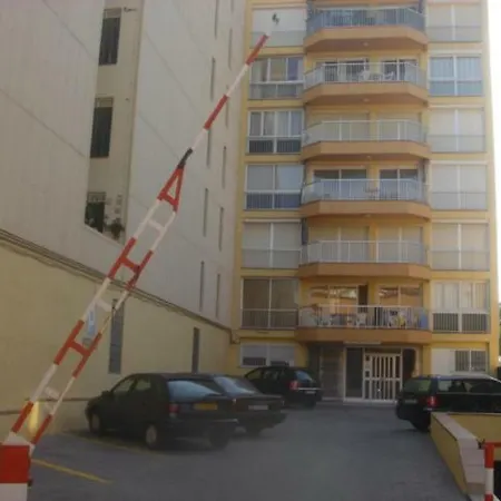 Appartement Alexandra B-4 *